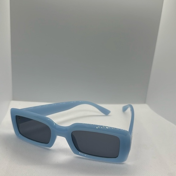 Retro Chic Blue Rectangle Sunglasses - UV400 Protection - Trendy Fashion Shades main image 8